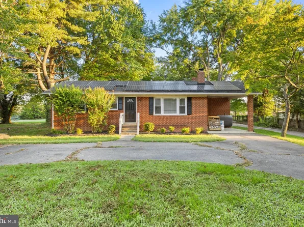39084 Chaptico Rd, Mechanicsville, MD 20659