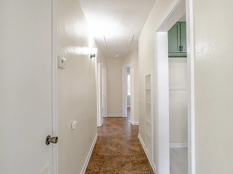 3057 Kendale Dr — Photo 11