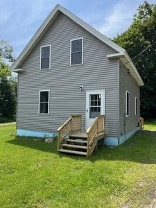 12 Hubbard Street, Oakland, ME, 04963