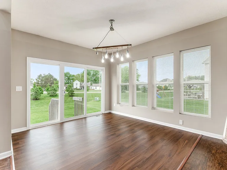5642 Coventry Ct — Photo 28