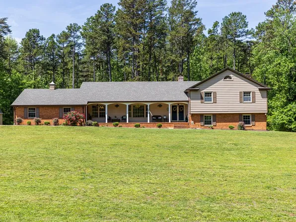 1073 Evergreen Trl, South Boston, VA 24592