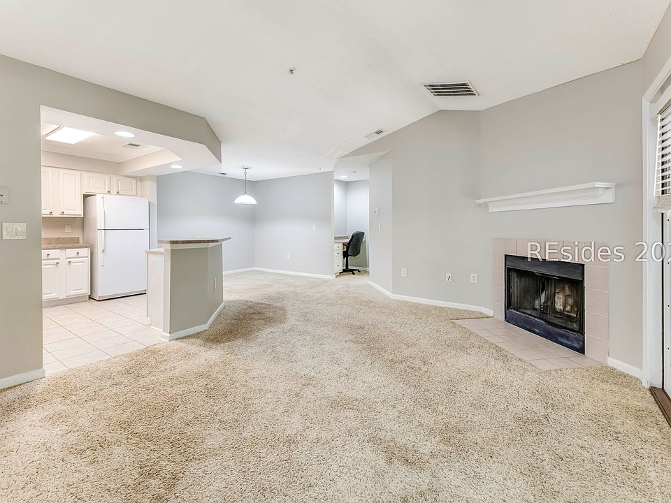 1st image of 380 Marshland Rd APT B21