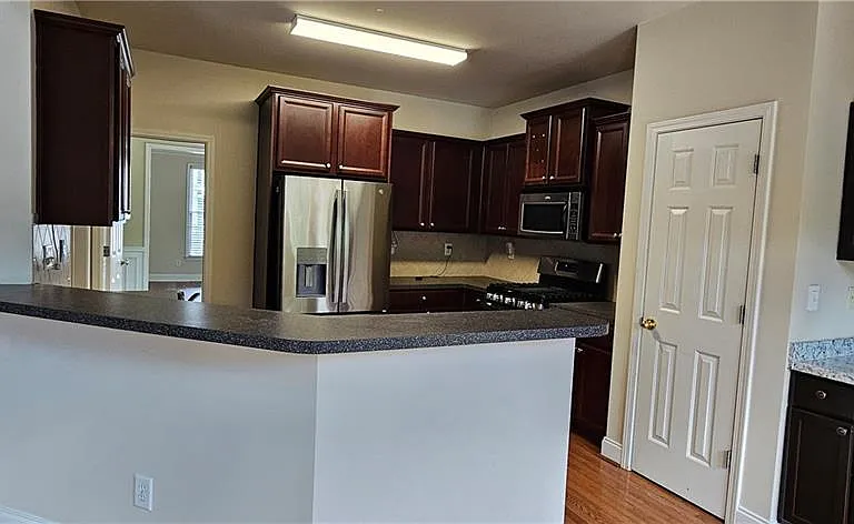 647 Maple Grove Way — Photo 10