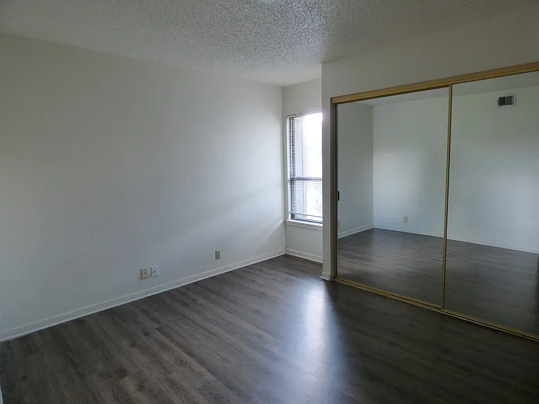 4700 Jasmine Creek Ln — Photo 6