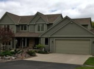 2425 Stone Rd, Manitowoc, WI 54220