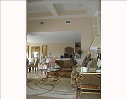 4th image of 849 Home Grove Dr