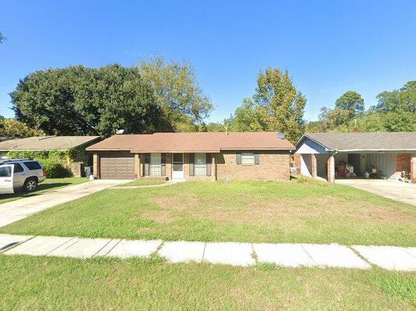 3430 Red Bud Ln