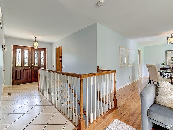 3rd image of 11921 Greenwalk Dr