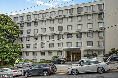1730 Arlington Blvd #205 Photo 1