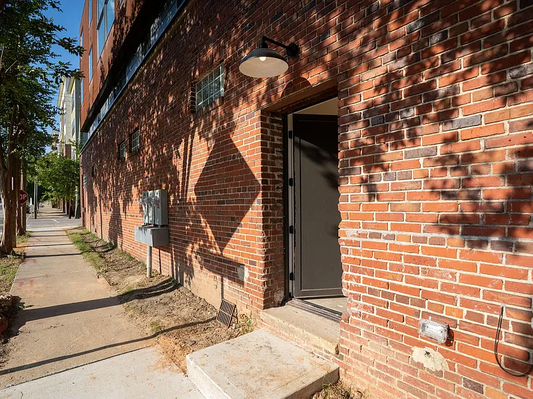 400 E Martin St #A — Photo 27