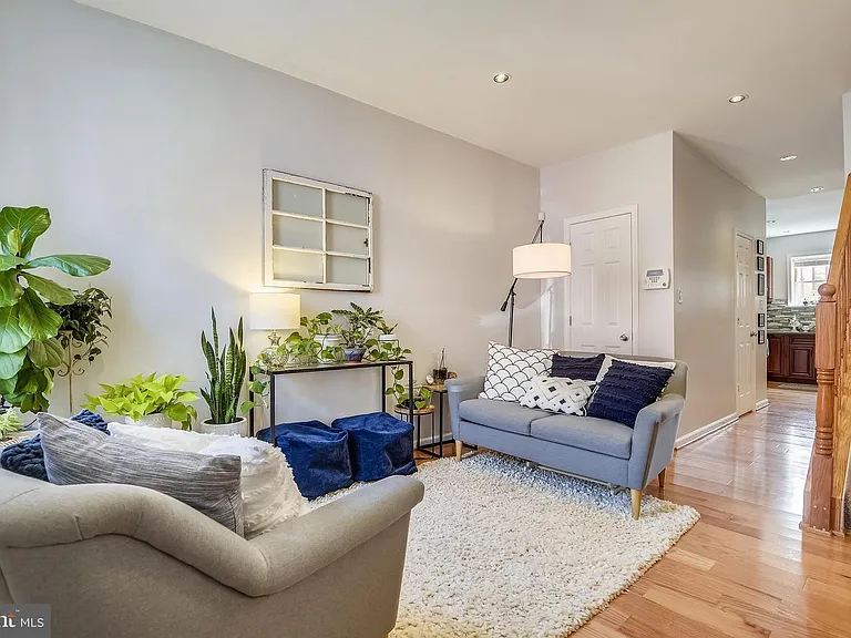 119 N Belnord Ave — Photo 3
