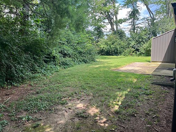 3rd image of 437 N Alpha Bellbrook Rd