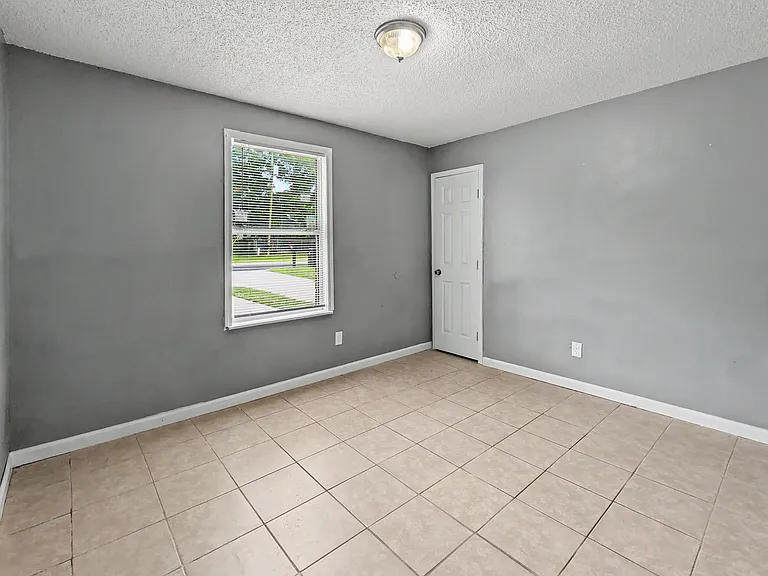 1007 Winton Ave #B — Photo 7