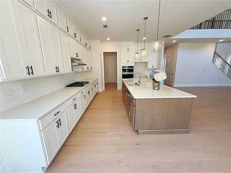 2450 Colliers Ln — Photo 24