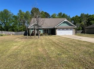 56 Winter Hawk Dr, Fort Mitchell, AL 36856