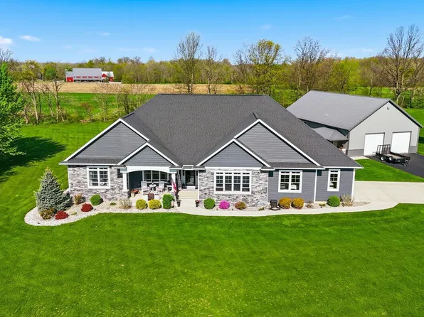 159 900th Rd N, Decatur, IN 46733