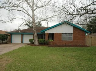 2413 Halkies Rd, Pasadena, TX 77502
