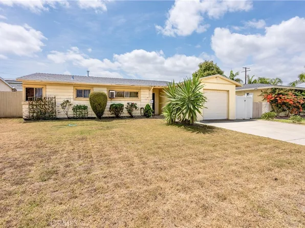 10261 D Este Dr, Anaheim, CA 92804