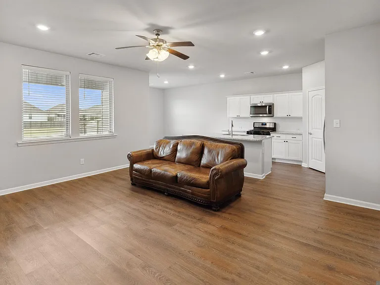 4518 Malbec Ave — Photo 3