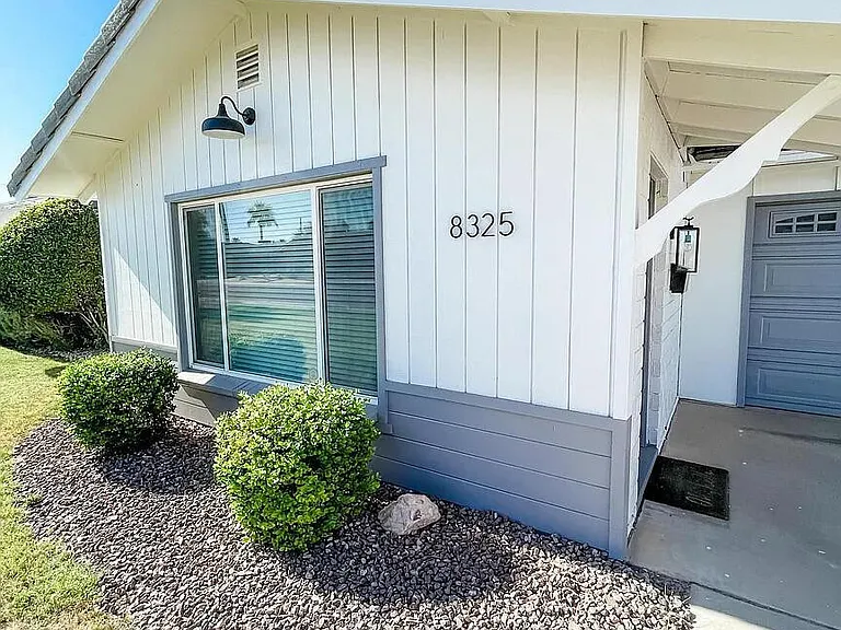 8325 E Heatherbrae Ave — Photo 2
