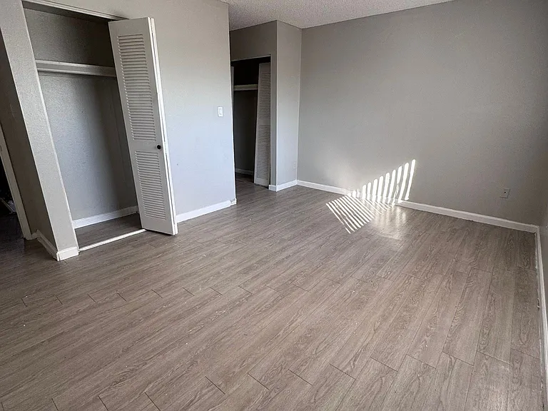 3605 W Bethany Home Rd #19 — Photo 8