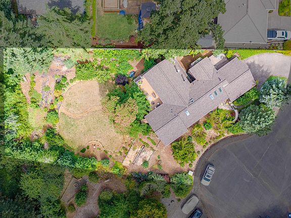 5th image of 925 Glen Echo Ct NW