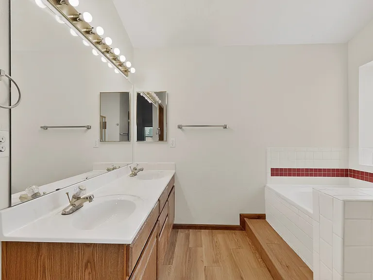 8908 Henriette Wyeth Dr NE — Photo 20