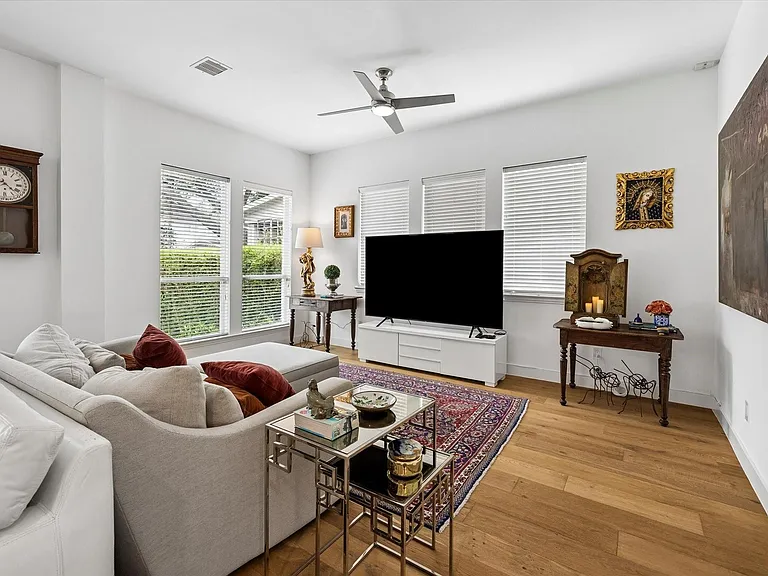 3507 Drummond St — Photo 10