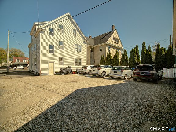 4th image of 1052 Dixwell Avenue