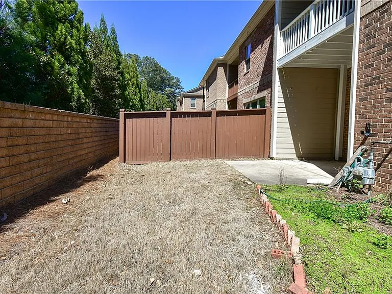 123 Barkley Ln — Photo 17