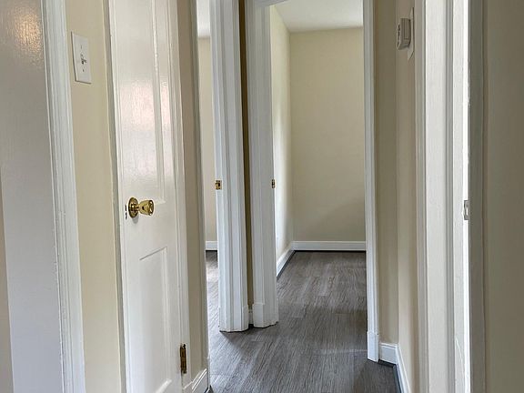 5th image of 2018 Oakwood Ln