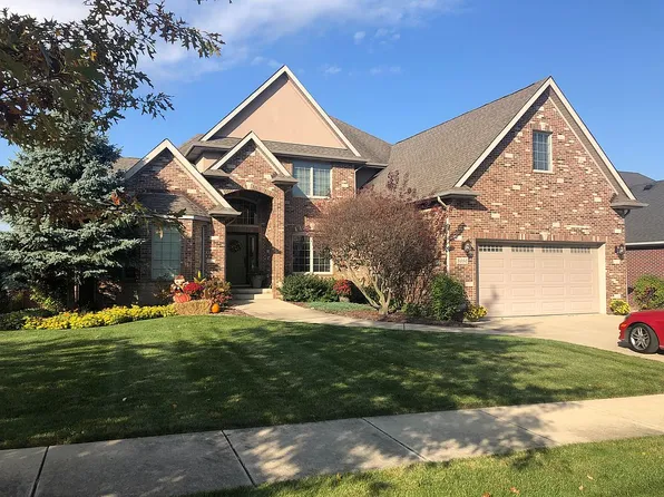 8986 Crooked Bnd, Saint John, IN 46373