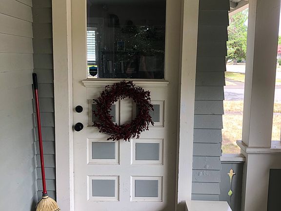 4th image of 310 Louviers Ave
