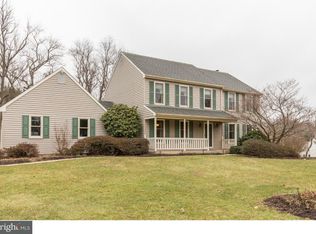 113 Heather Hill Dr, Downingtown, PA 19335