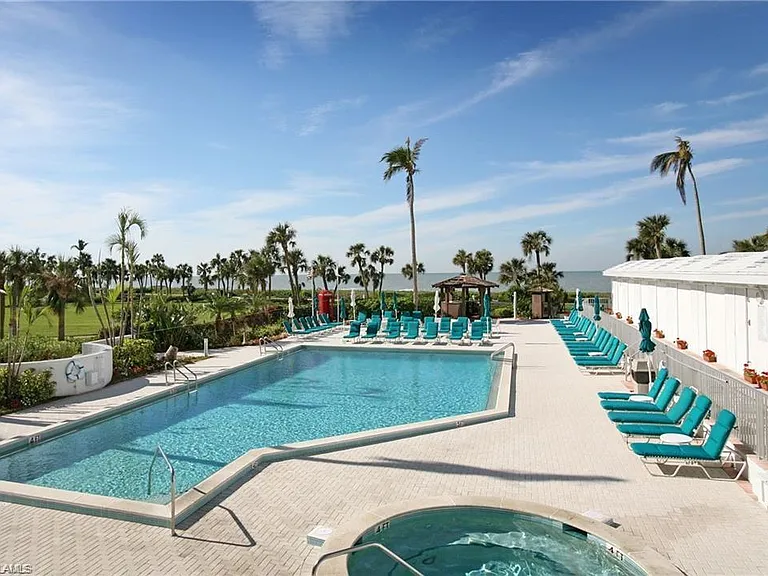 4041 Gulf Shore Blvd N #5 — Photo 19