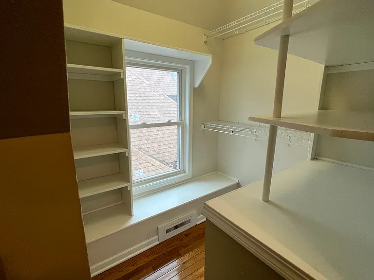 1346 Morrison St #2 — Photo 15