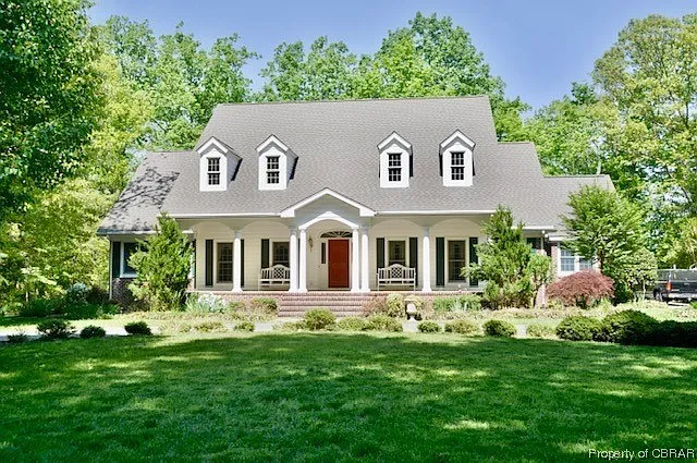 160 Tipers Cir photo 1