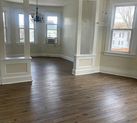 2nd image of 14 N 10th St Floor 2