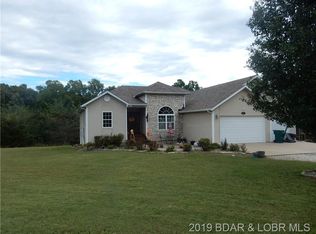 19 Arrowhead Ct, Camdenton, MO 65020