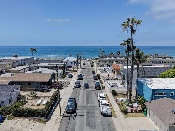 160 Hemlock Ave APT 2, Carlsbad, CA 92008