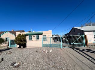 619 Candelaria Rd NW, Albuquerque, NM 87107