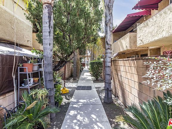 5th image of 13147 Vanowen St