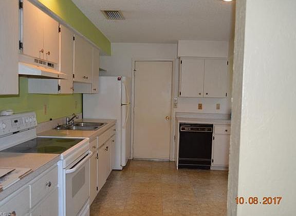 5th image of 7240 Drake Dr