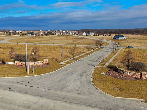 3rd image of 7146 Ironwood Ct