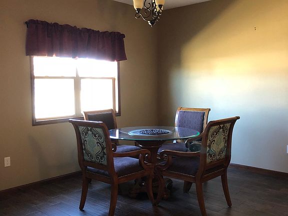 4th image of 2901 Westminster Dr #2904