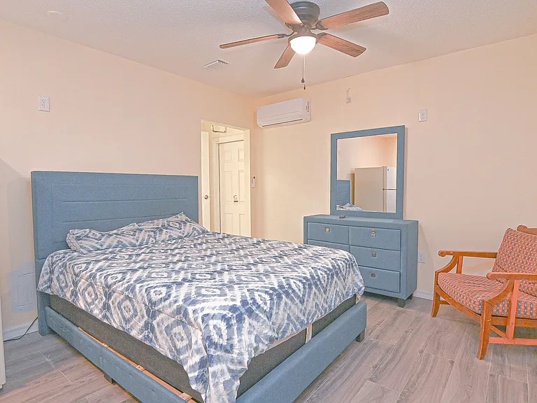 509 Cardinal Dr #LOFT — Photo 1