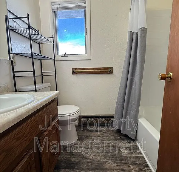 919 1st Ave SW #2 — Photo 21
