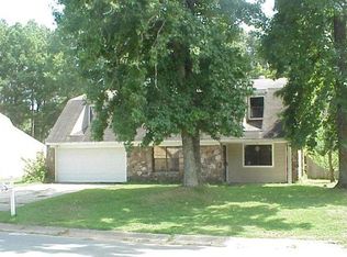 6617 Woodfield Rd, Little Rock, AR 72209