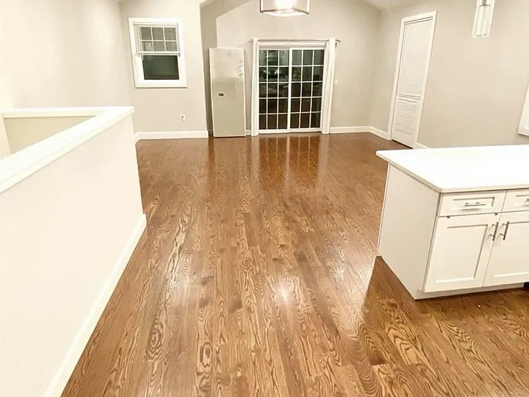 268 Griffith St #2 — Photo 8