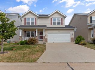 1119 Centre Lake Dr, Saint Peters, MO 63376
